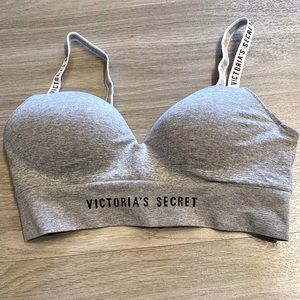 Medium Victoria’s Secret push up unlined bra